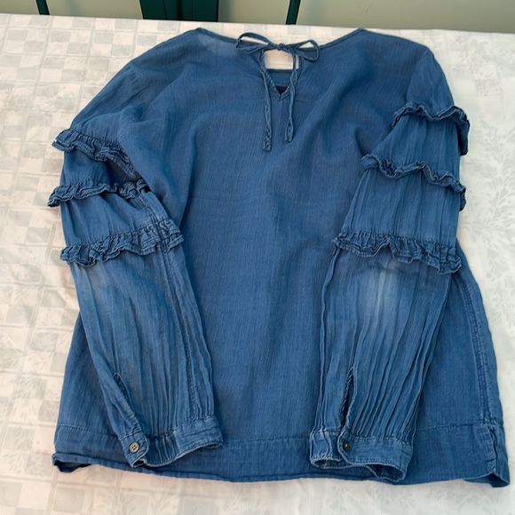 J. Crew blue chambray blouse size 4 - Picture 10 of 11